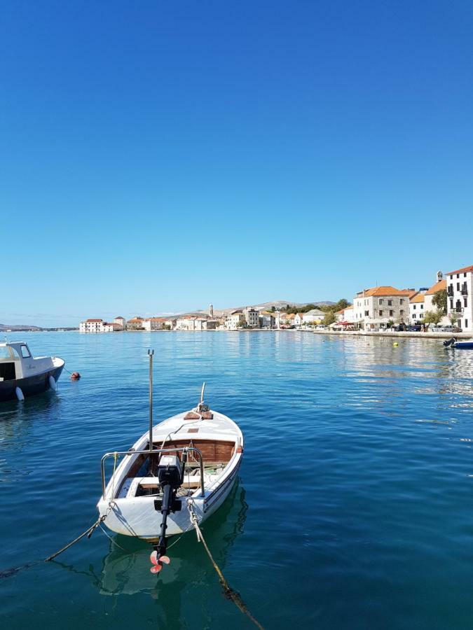 Vukovarska Rose Apartment Kastela Bagian luar foto